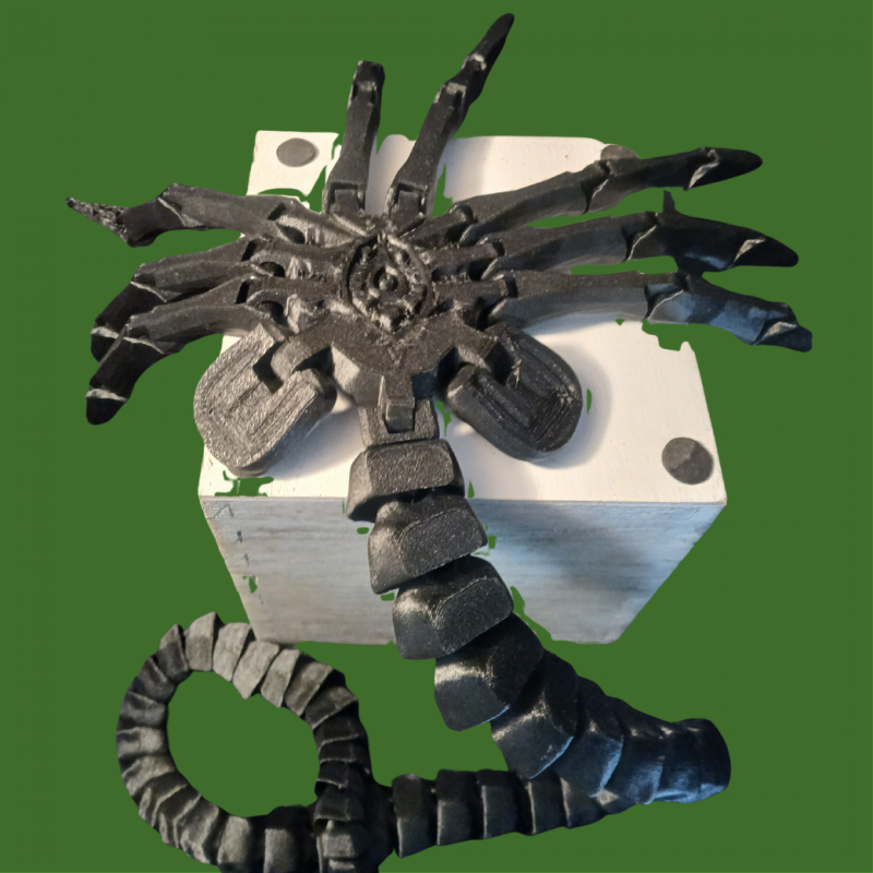 articulated Facehugger